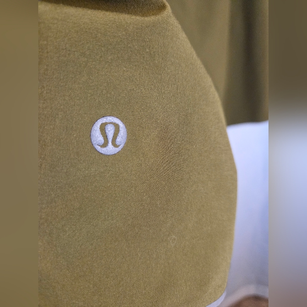 Lululemon Mens Surge Short in Army Green - Size XXL - Picture 4 of 11